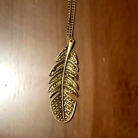 Long copper feather necklace - Picture 2 of 2